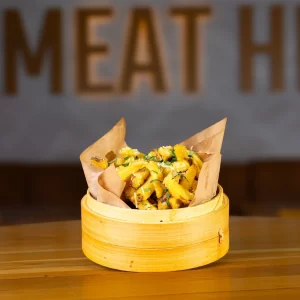 Cartofi Prăjiți cu Usturoi, Patrunjel și Parmezan